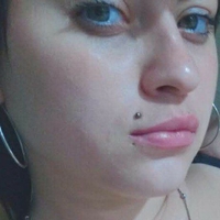 Algo De Ella Nagie