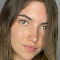 Anna Miro Nagie