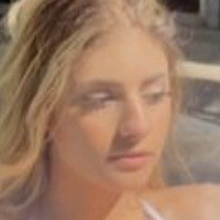 Chloe Simon Nagie