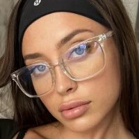 CoraMaay Nagie
