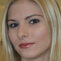 Dominica Leoni Nagie
