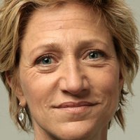 Edie Falco Nagie