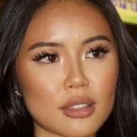 Elena Tsushima Nagie