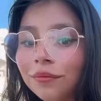 Emili Petit Nagie