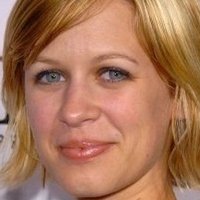 Emily Brooke Hands Nagie