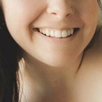 Emma Next Door Nagie