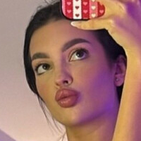 jetais_dorottya Nagie