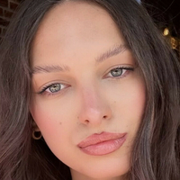 Julia Estephan Nagie