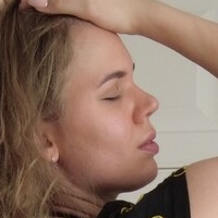 juliakul_official Nagie