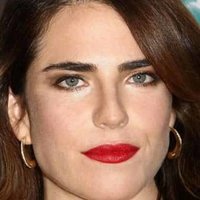 Karla Souza Nagie