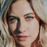 Karli Karberg Nagie