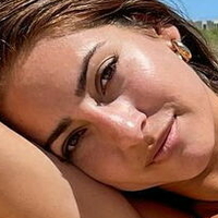 Karol Priscilla Nagie