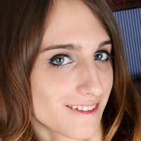 Kelly Klaymour Nagie