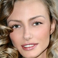 Larissa Drekonja Nagie