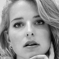 Leonie Brill Nagie