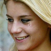 Melanie Slade Nagie