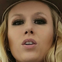 Michelle Moist Nagie