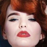 MissDeadlyRed Nagie