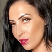Mistress Dee Nagie