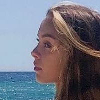 Piper Konias Nagie