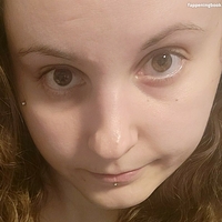 roxinova Nagie