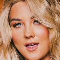 Sapphire Stare Nagie