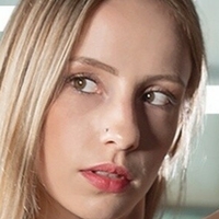 sarah_hh_00 Nagie