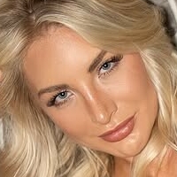 Shayna Holt Nagie