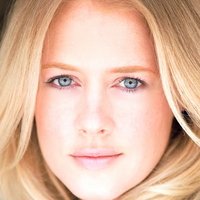 Tess Parker Nagie