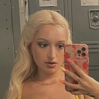Valentine Jade Nagie