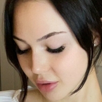 Victoriabarret/ Lizebeth Nagie