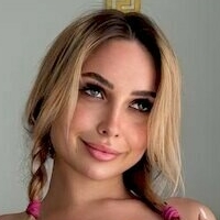 xfreakynikki Nagie