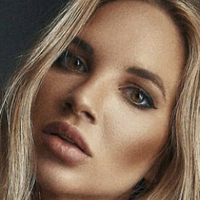 Yvonne Simon Nagie