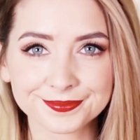 Zoe Sugg Nagie